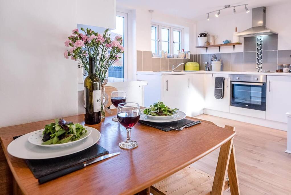 Button Cottage, Wickham Market Esterno foto